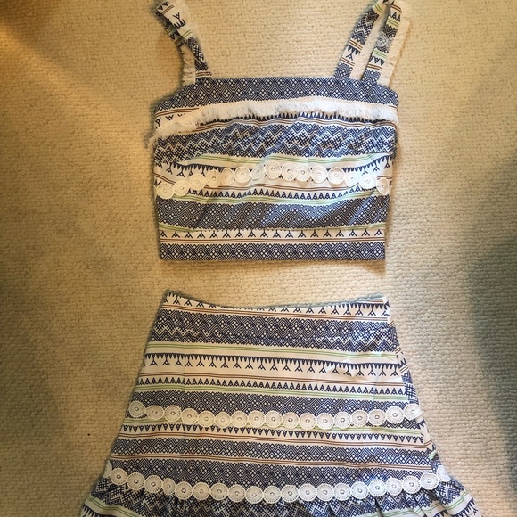 Crop top and skirt set! - Picture 1 of 3
